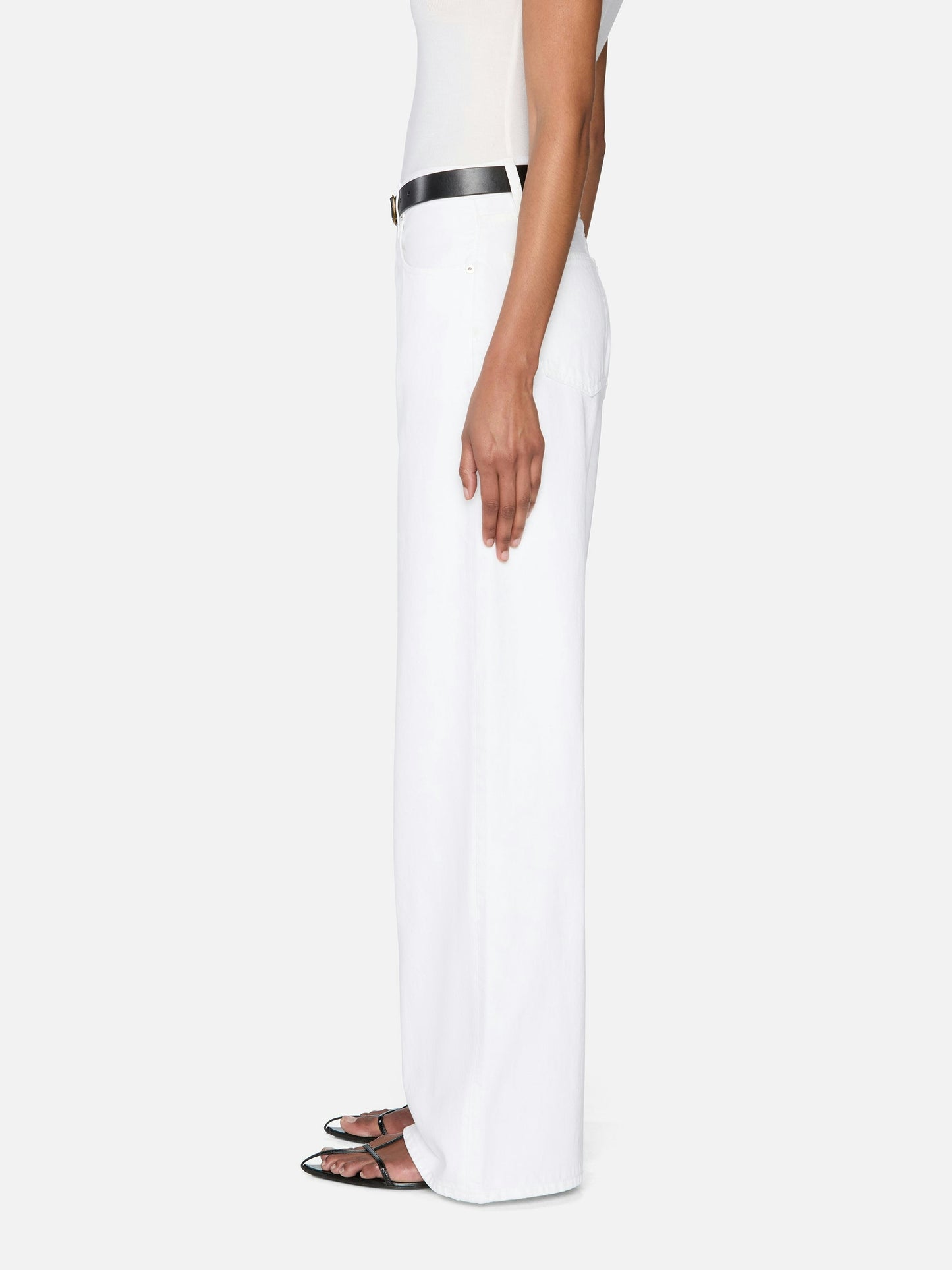 Frame The Loose White