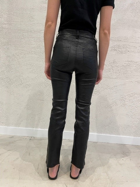 Paige Cindy Leather in Black