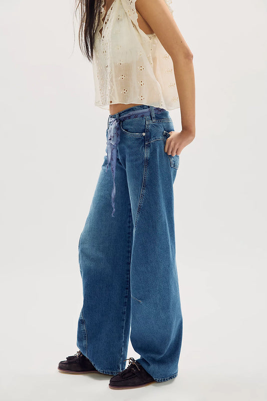 Free People Fable Twisted Jean in Heartsong