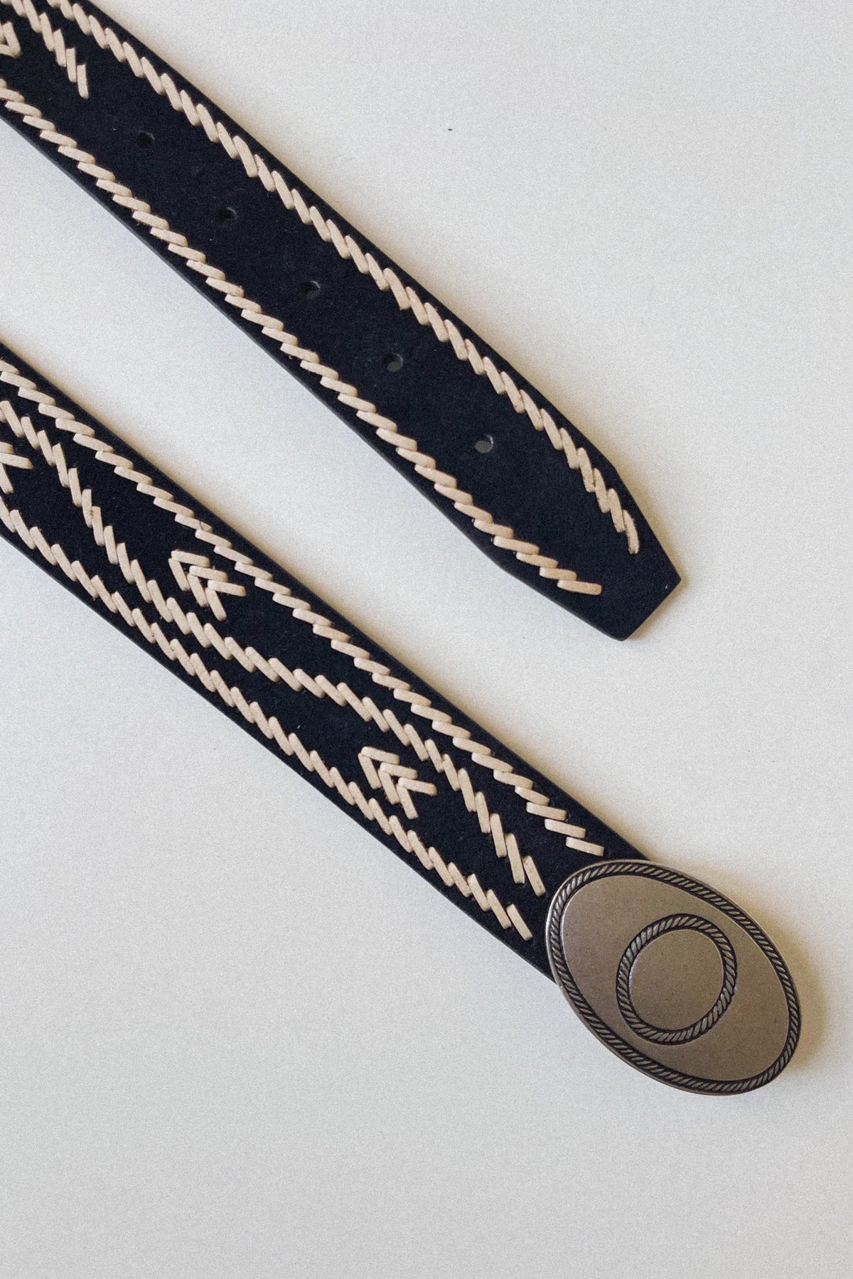 Maison Hotel Malambo Belt in Onix