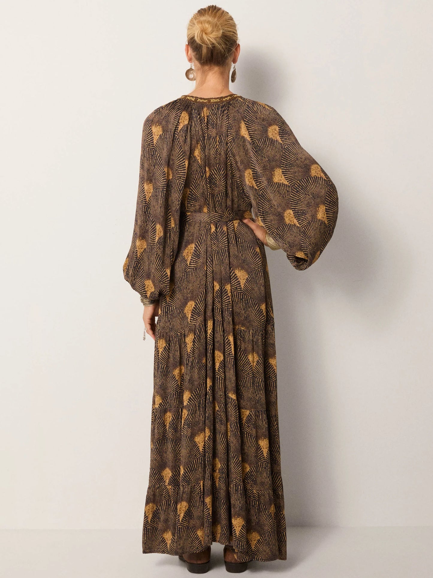 Maison Hotel Anouk Dress in Peacok Avocado