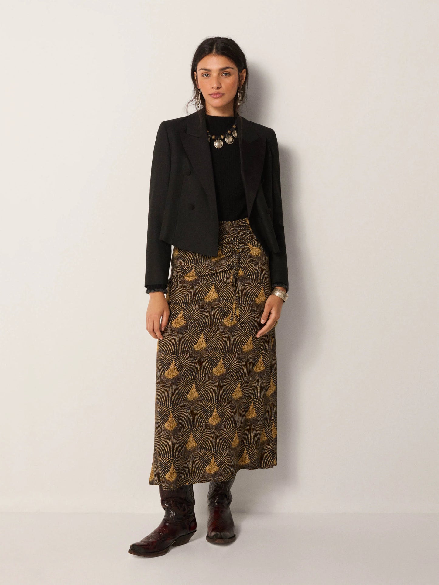 Maison Hotel Lala Skirt in Peacok Avocado