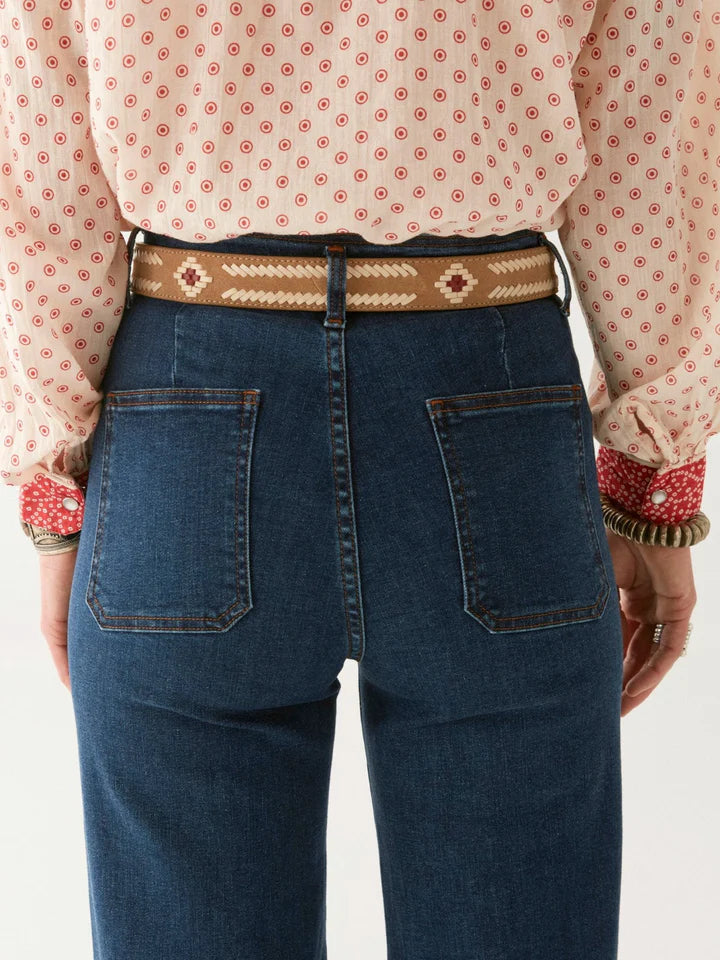 Maison Hotel Navajo Belt