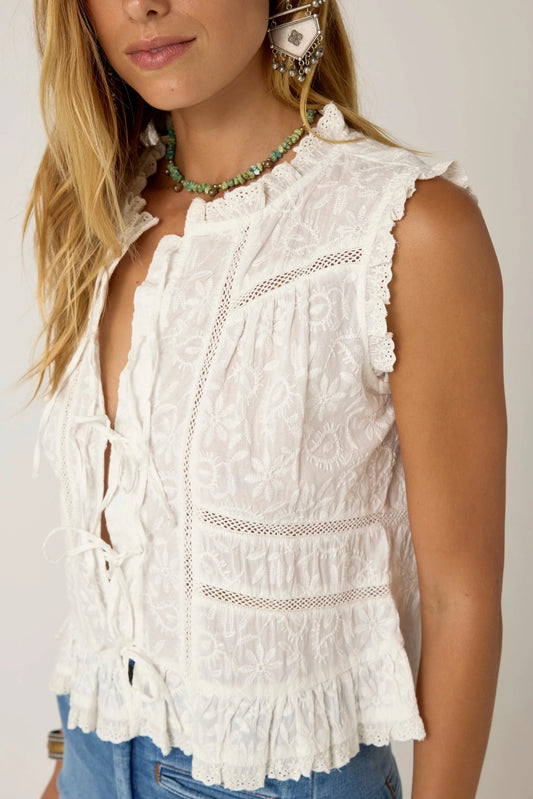 Maison Hotel Romantic Ameba Camila Top in Full Moon